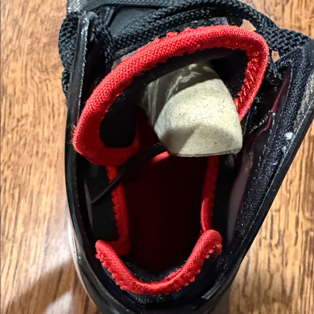Nike LeBron XIX Sneakers - Size 9.5 - Picture 10 of 12